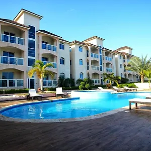 https://ria-apartahotel.comcaribbean.com
